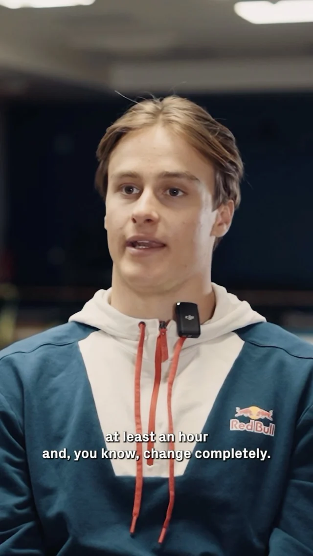 Former Apex2100 athlete @flaviovitale11 talks about the highs and lows of juggling International Baccalaureate studies with elite ski training. He shares real advice for younger athletes on how to make the most of their education while on the road.

#apex2100 #skiacademy #skiracing #skiracer #skiing #slalomskiing #powder #tignes
